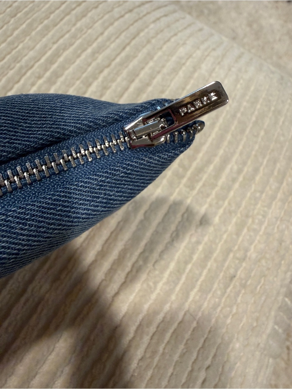 NWT PARKE Light Tortoise Claw Clip | Oversized Hair Clip | Tortoiseshell - Picture 13 of 16